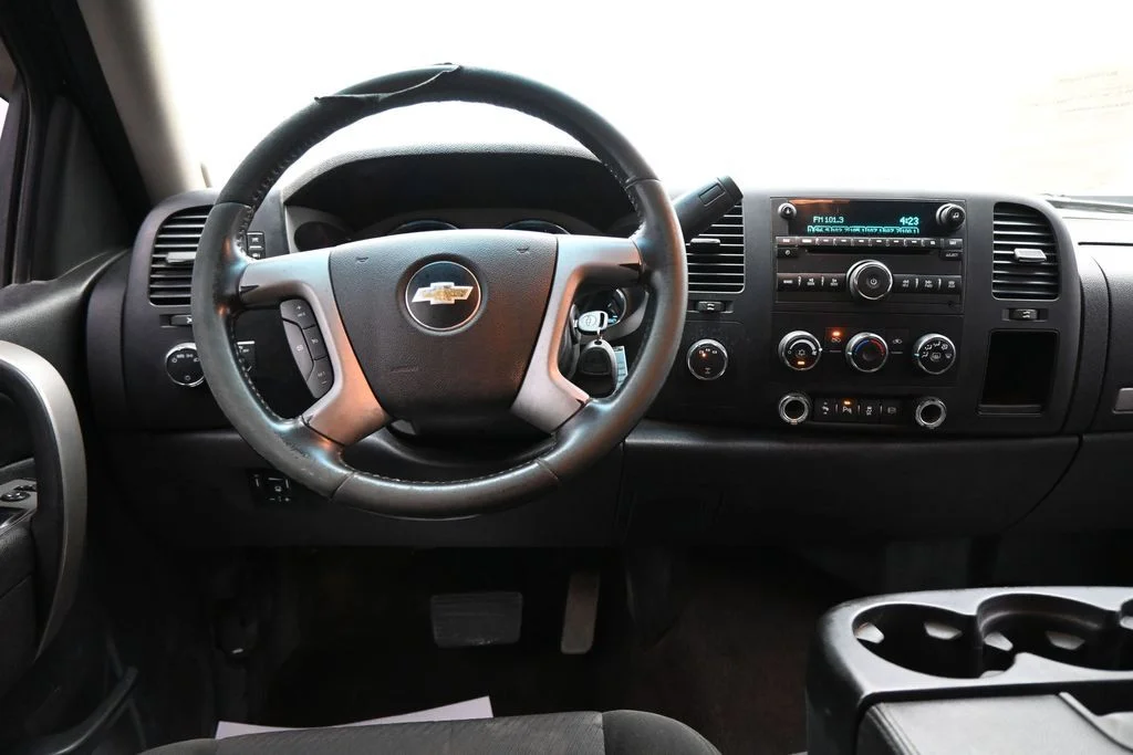 Used 2013 Red Chevrolet LT image 14