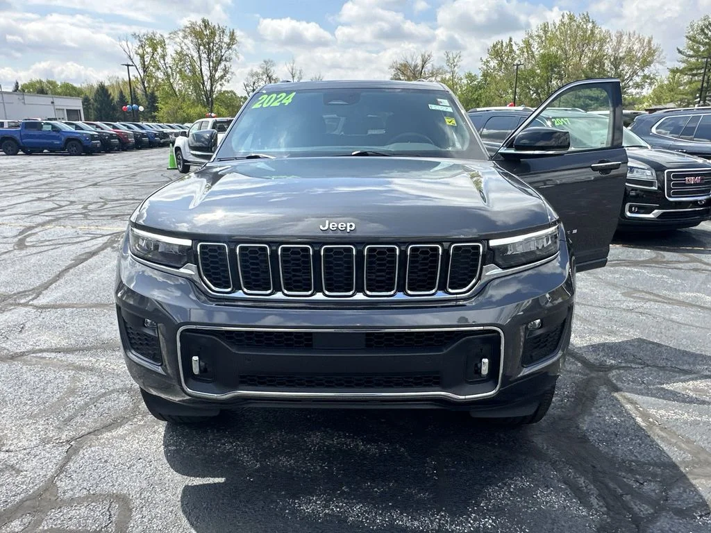 Used 2024 Gray Jeep Overland image 23