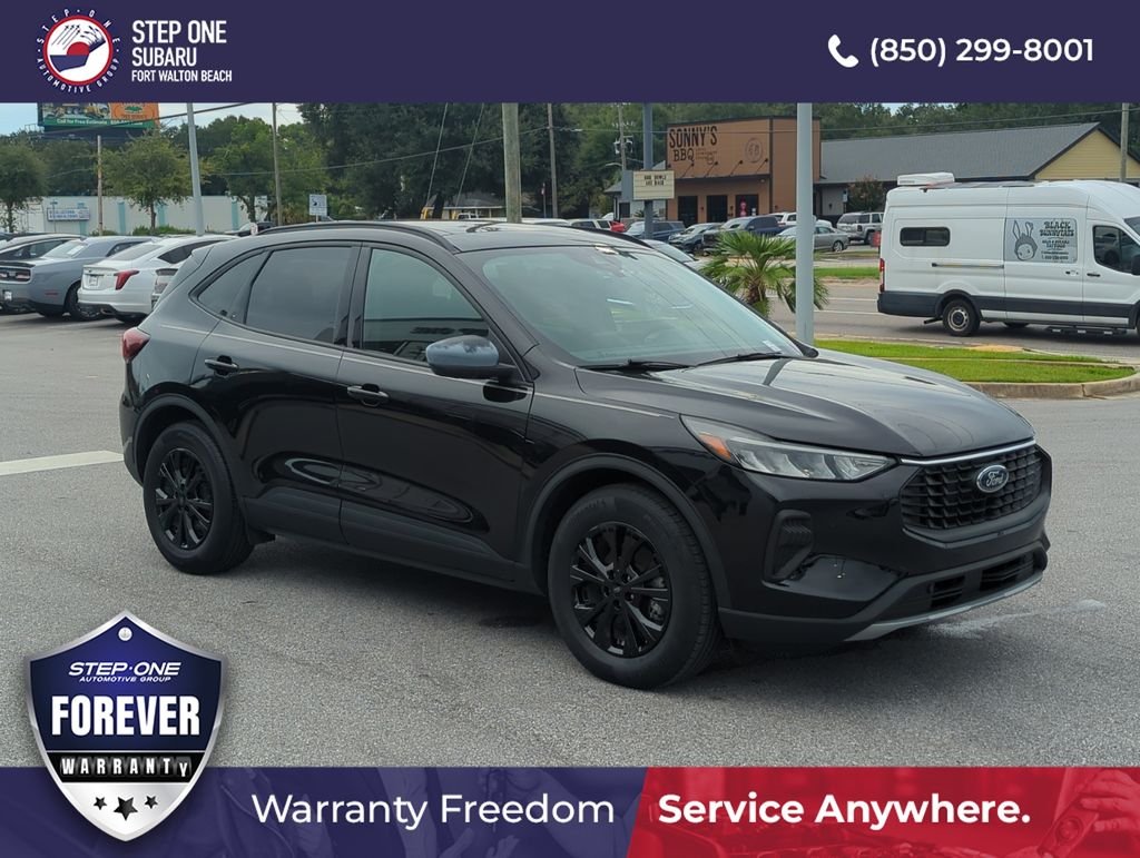 Used 2025 Black Ford Active image 9