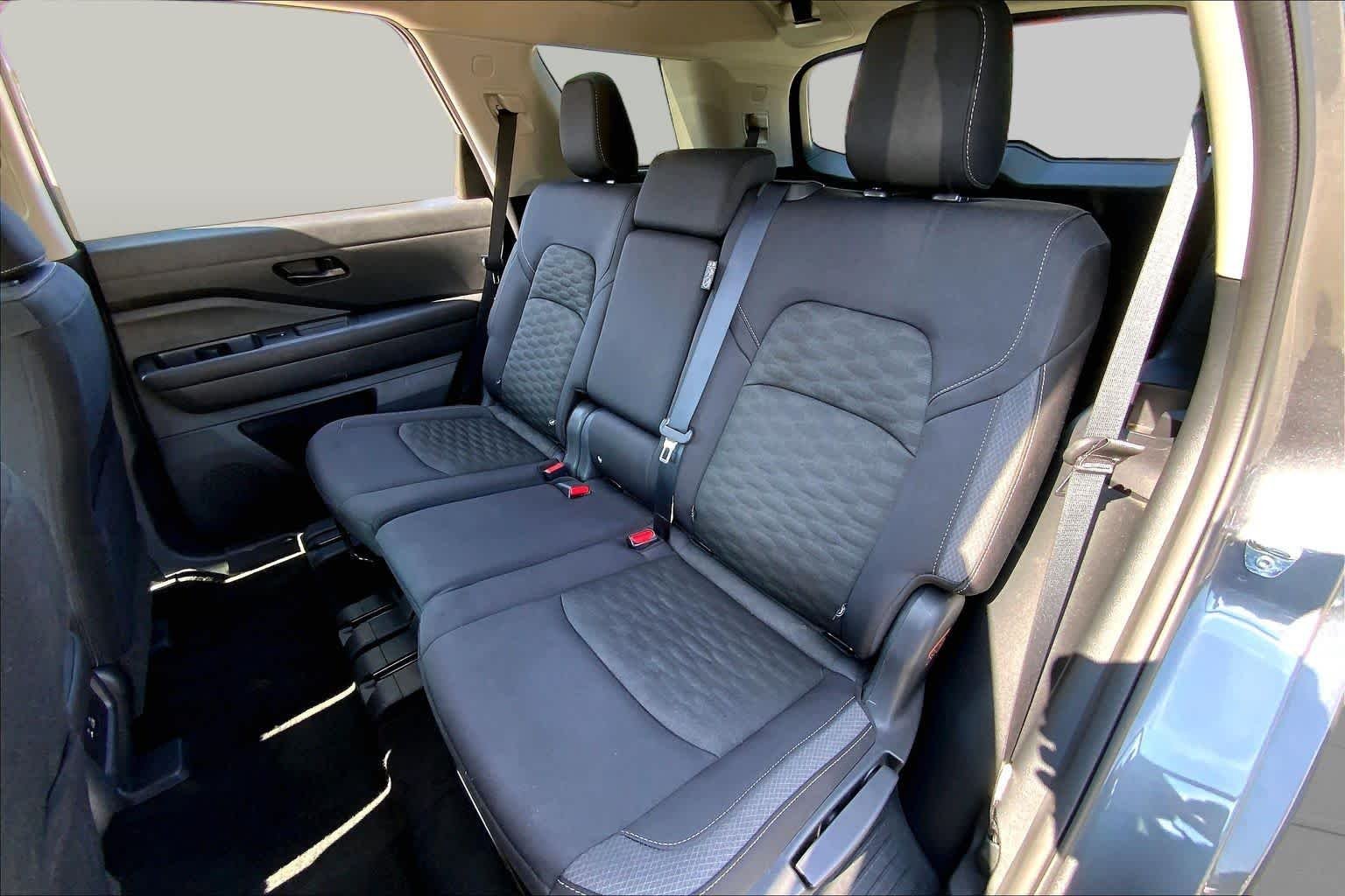Used 2024 Gun Metallic Nissan SV image 20