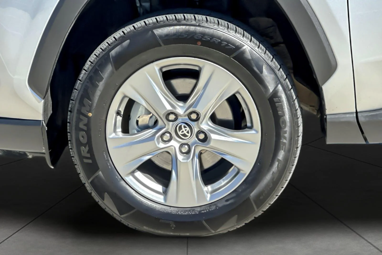 Used 2024 Silver Sky Metallic Toyota XLE image 25