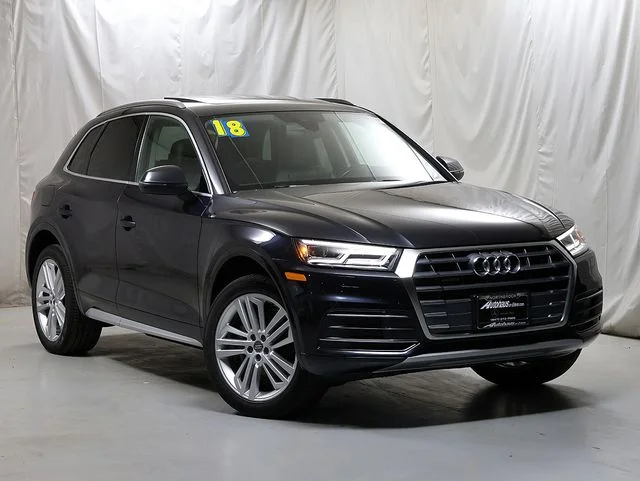 2018 Audi Q5 2.0T quattro S tronic Premium Plus's photo