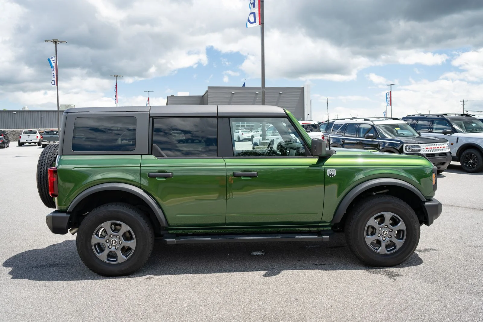 Used 2025 Green Metallic Ford Big Bend image 11