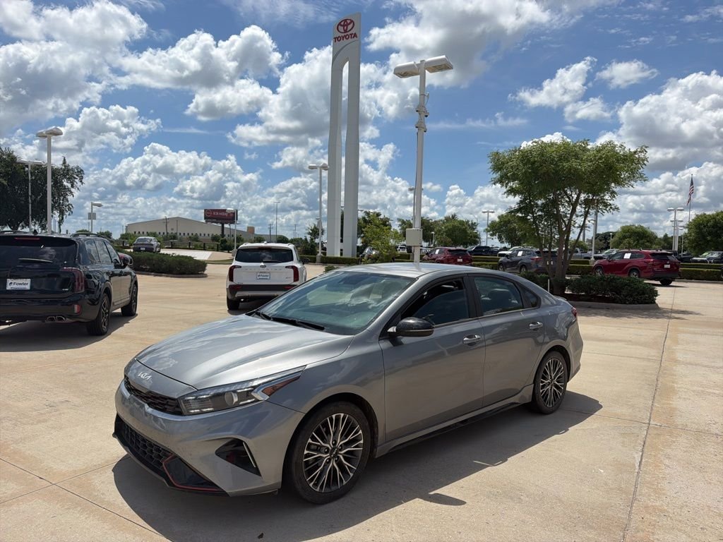 2022 Kia Forte GT-Line AT's photo