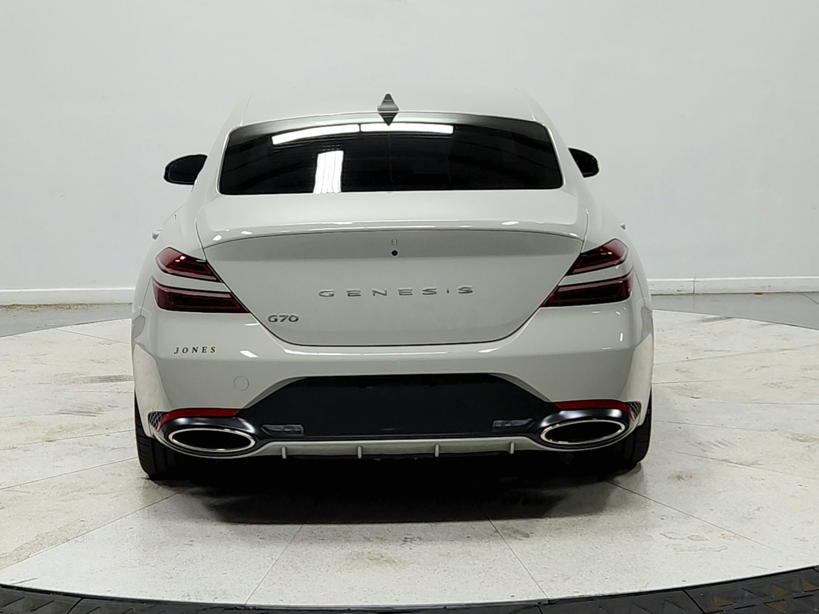 Used 2025 Gray Genesis 2.5T image 7
