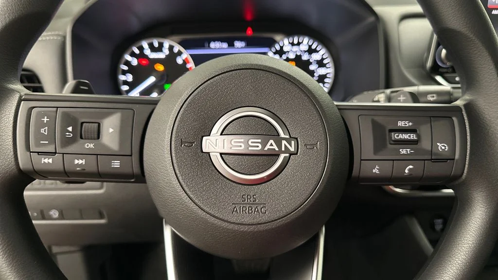 Certified Used 2024 Red Nissan S image 10