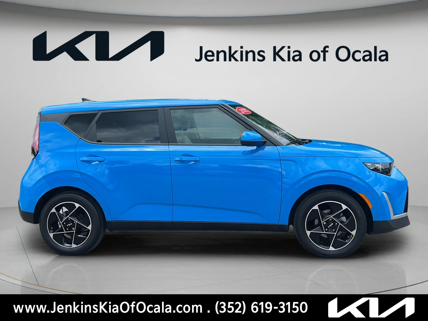 Used 2025 Surf Blue Kia EX image 2