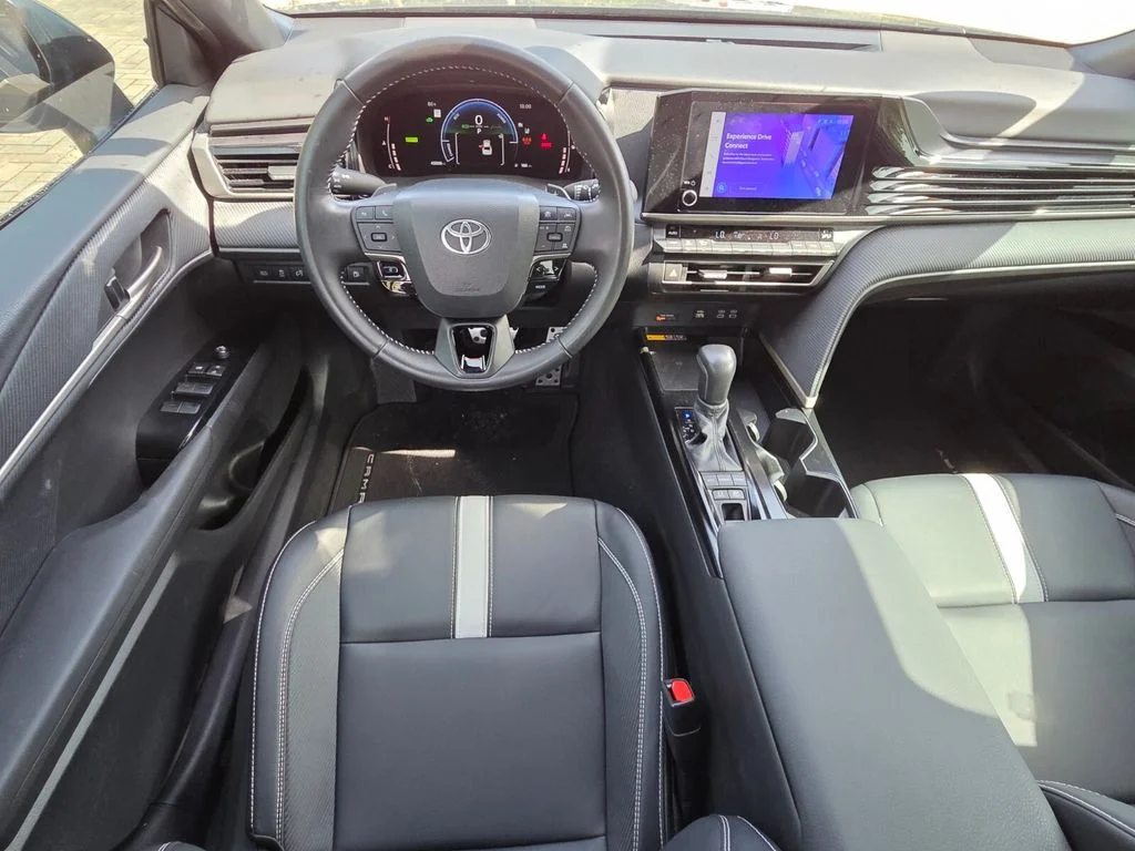Used 2025 Gray Toyota SE image 6