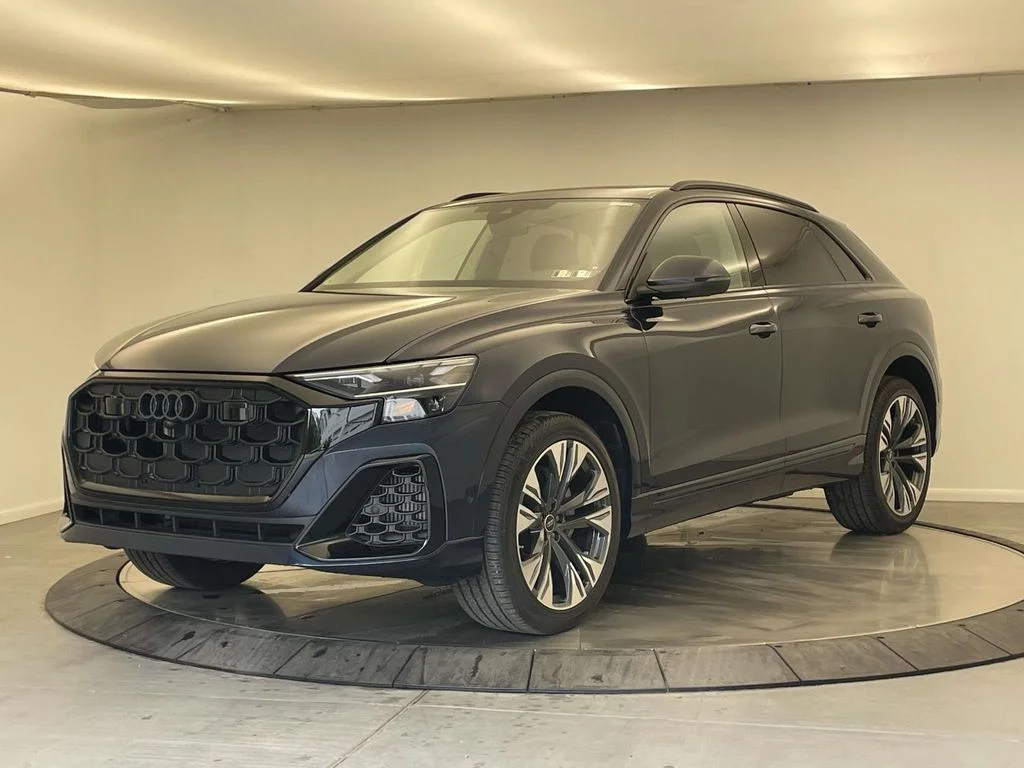 2025 Audi Q8 55 Premium Plus Tiptonic quattro's photo