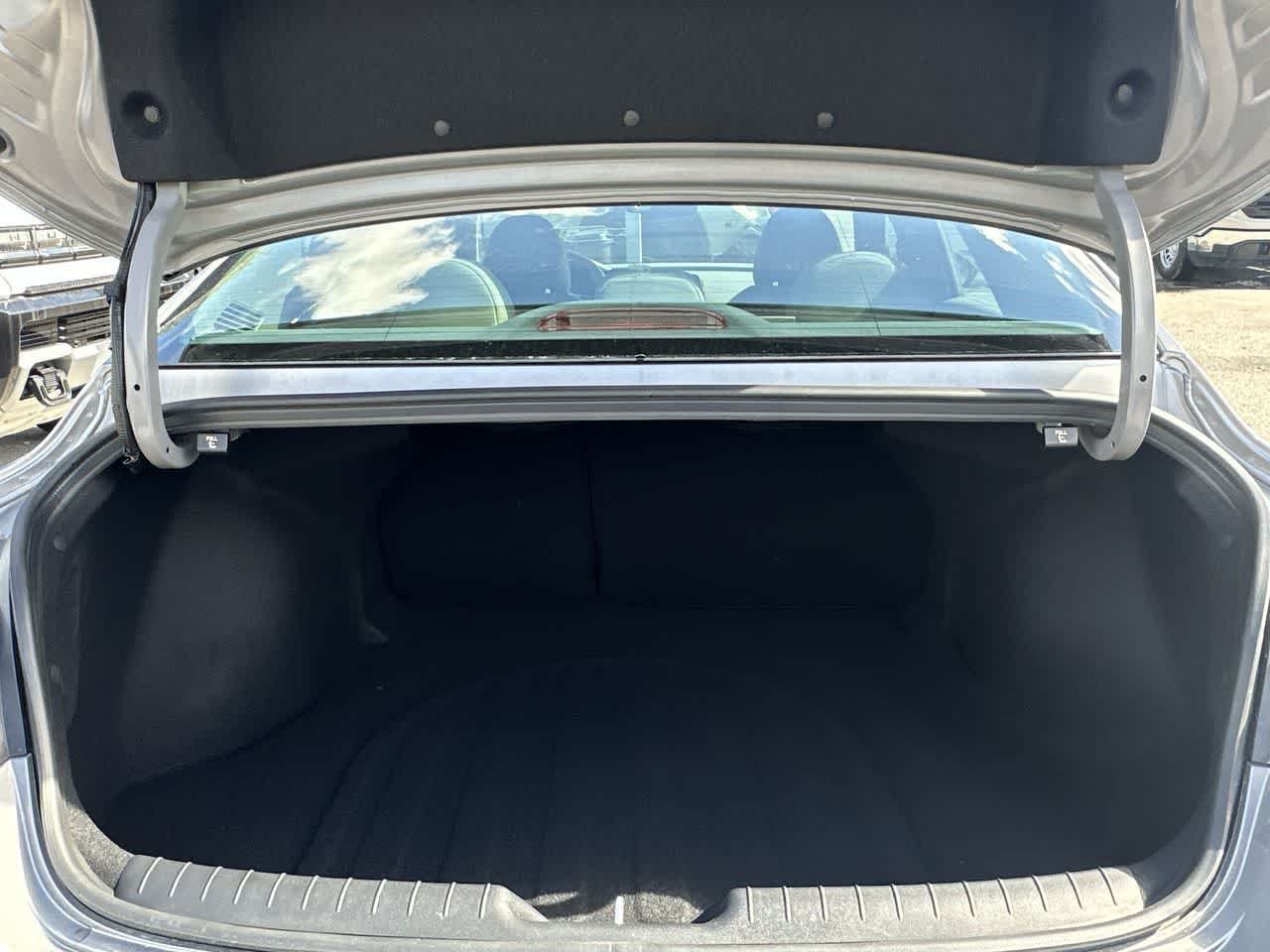 New 2026 Fluid Metal Hyundai SEL Sport Premium image 25