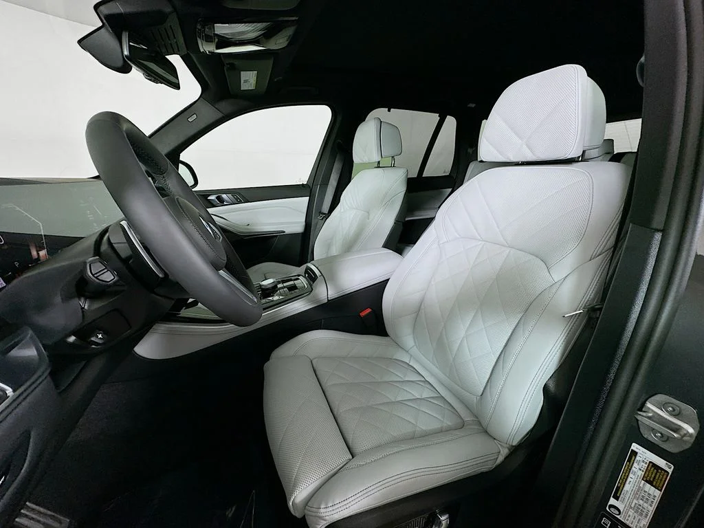 New 2026 Gray Metallic BMW xDrive40i image 11
