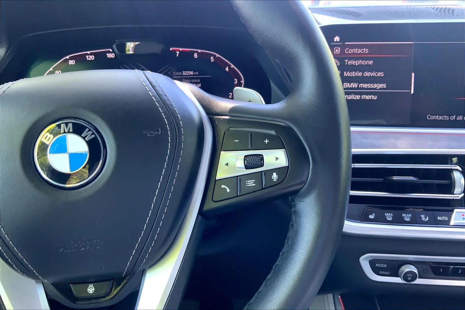 Certified Used 2023 Black Sapphire Metallic BMW xDrive40i image 24
