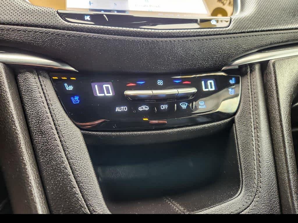 Certified Used 2025 Stellar Black Metallic Cadillac Premium Luxury image 19