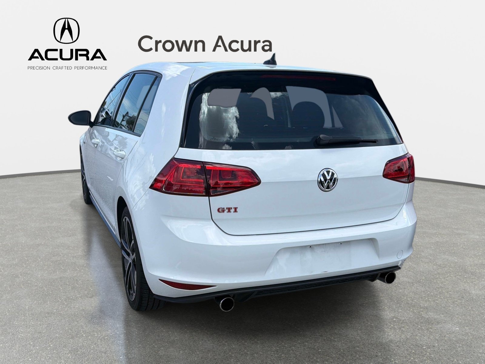 Used 2017  Volkswagen  image 6