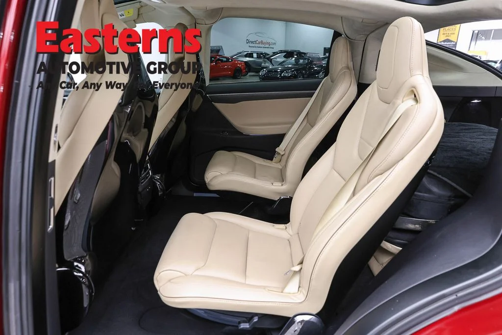 Used 2016 Red Tesla P90D image 20