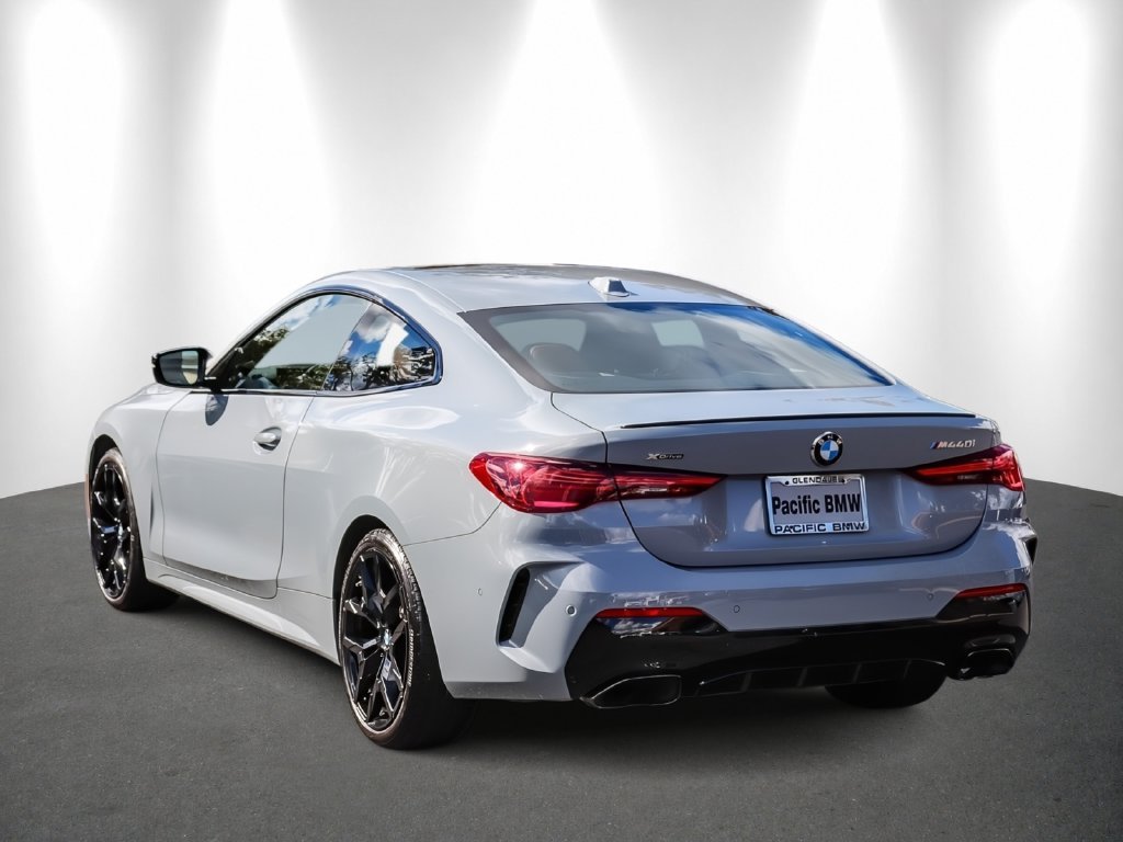 2026 BMW 4 Series photo 4