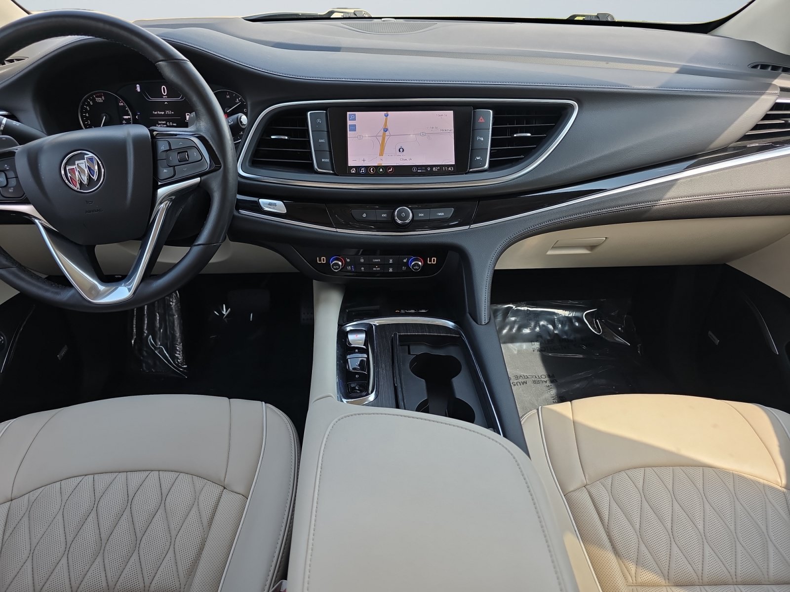 Used 2023 White Frost Tricoat Buick Avenir image 10