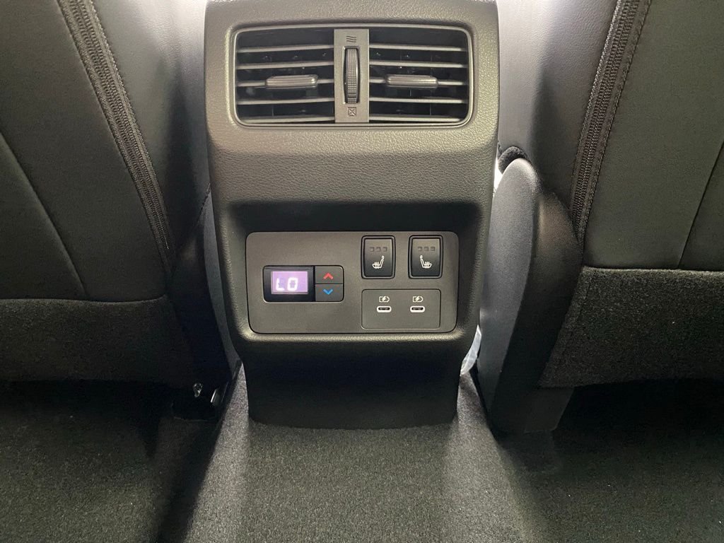 2026 Nissan Rogue Platinum - Photo 19