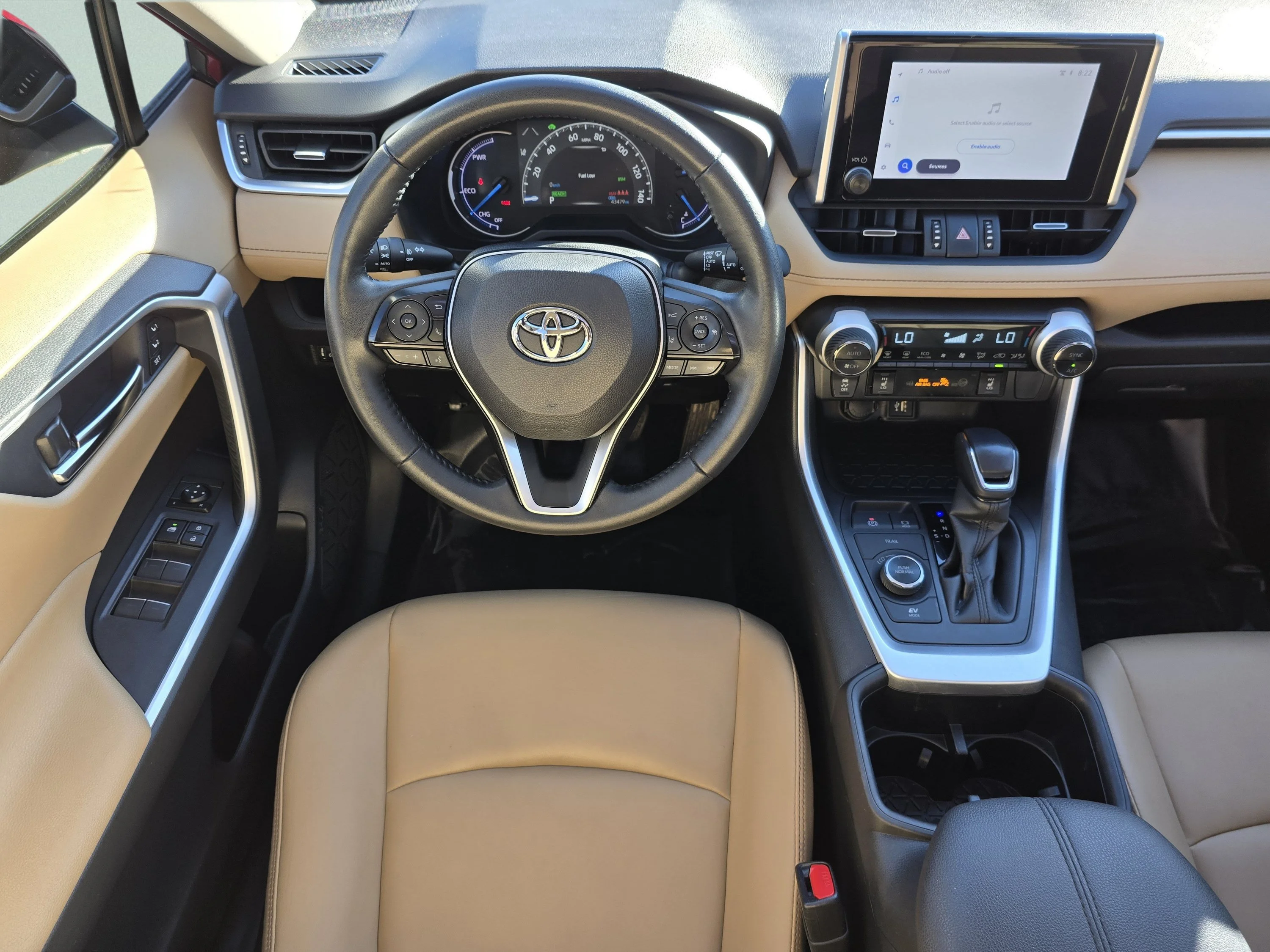 Used 2025 Ruby Flare Pearl Toyota XLE Premium image 33