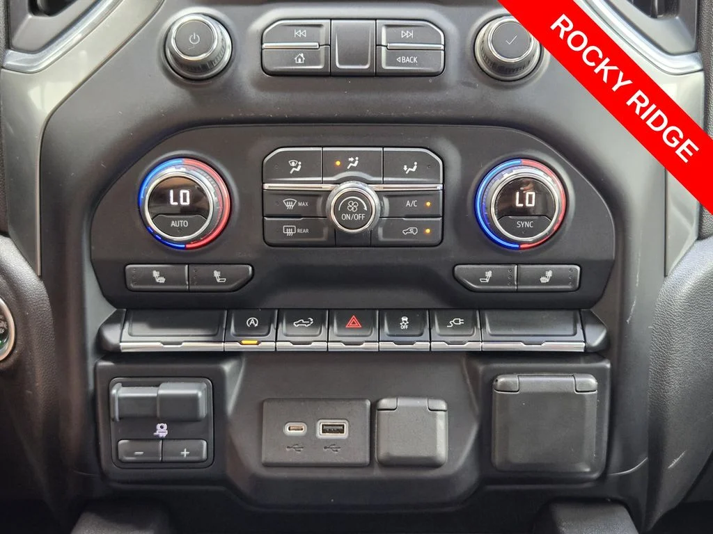2021 Chevrolet Silverado 1500 RST - Photo 17