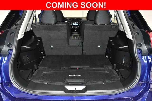 Used 2017 Blue Nissan S image 20