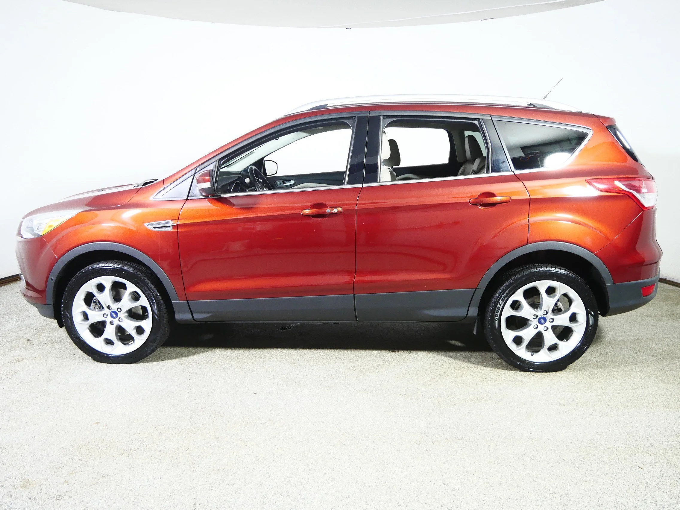 Used 2014 Sunset Ford Titanium image 4