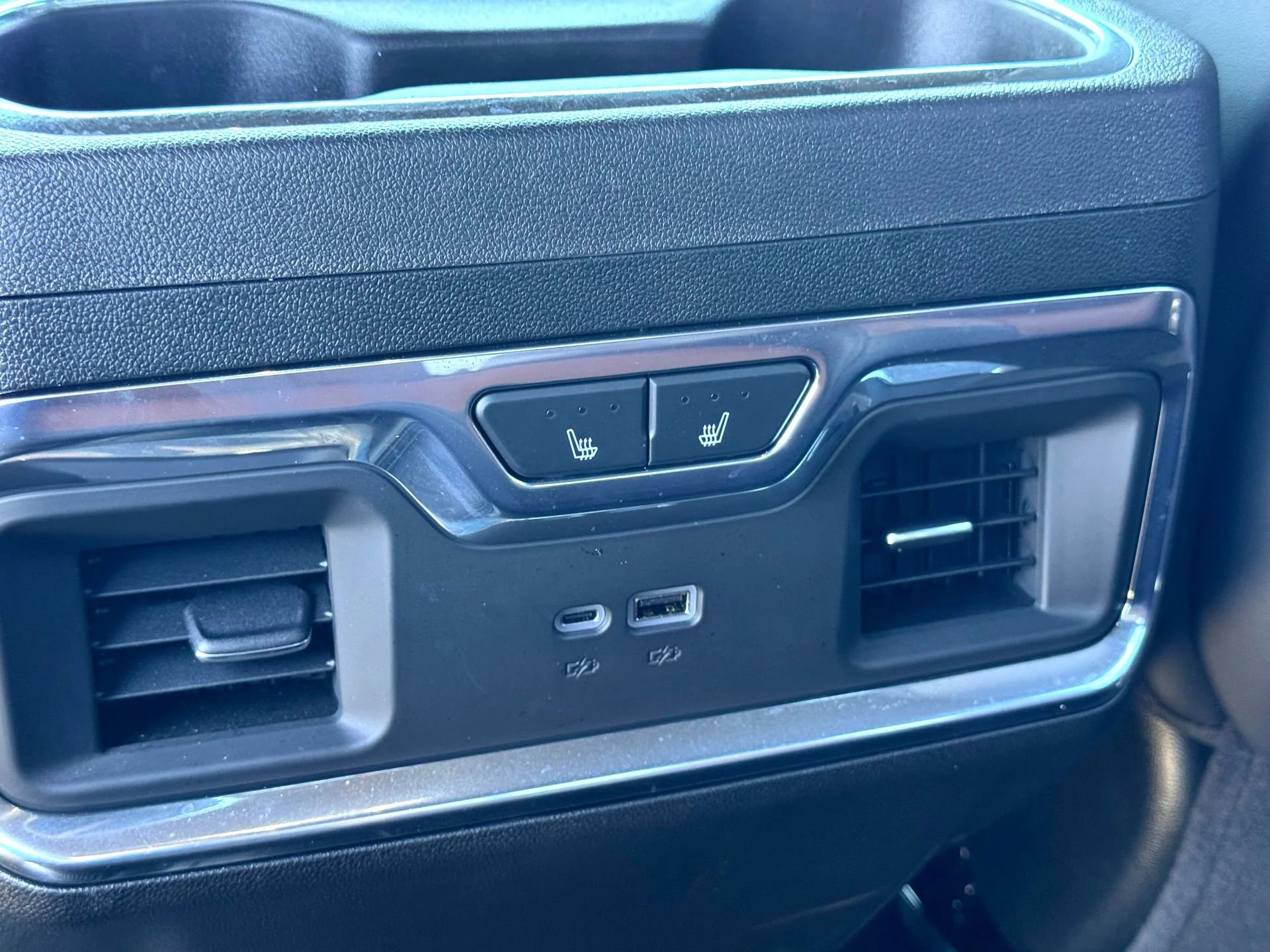 Used 2025 Downpour Metallic GMC Denali Ultimate image 25