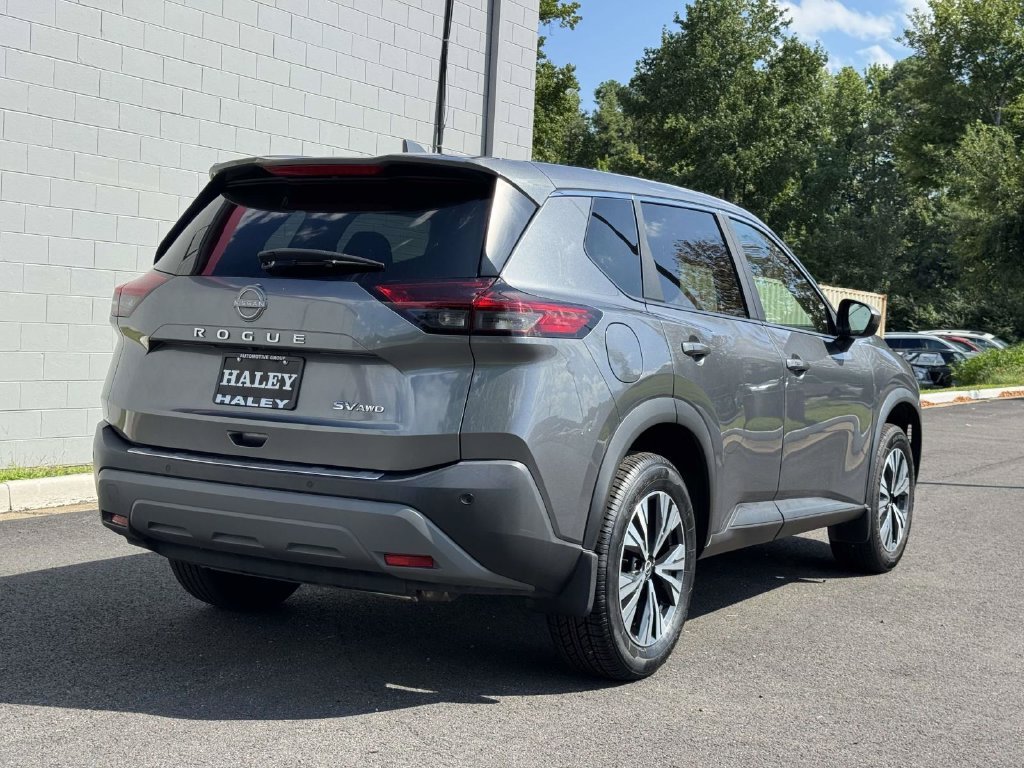 Used 2023 Gray Nissan SV image 21