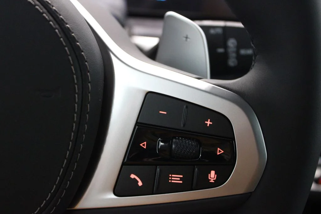 New 2026 Black Sapphire Metallic BMW xDrive40i image 20