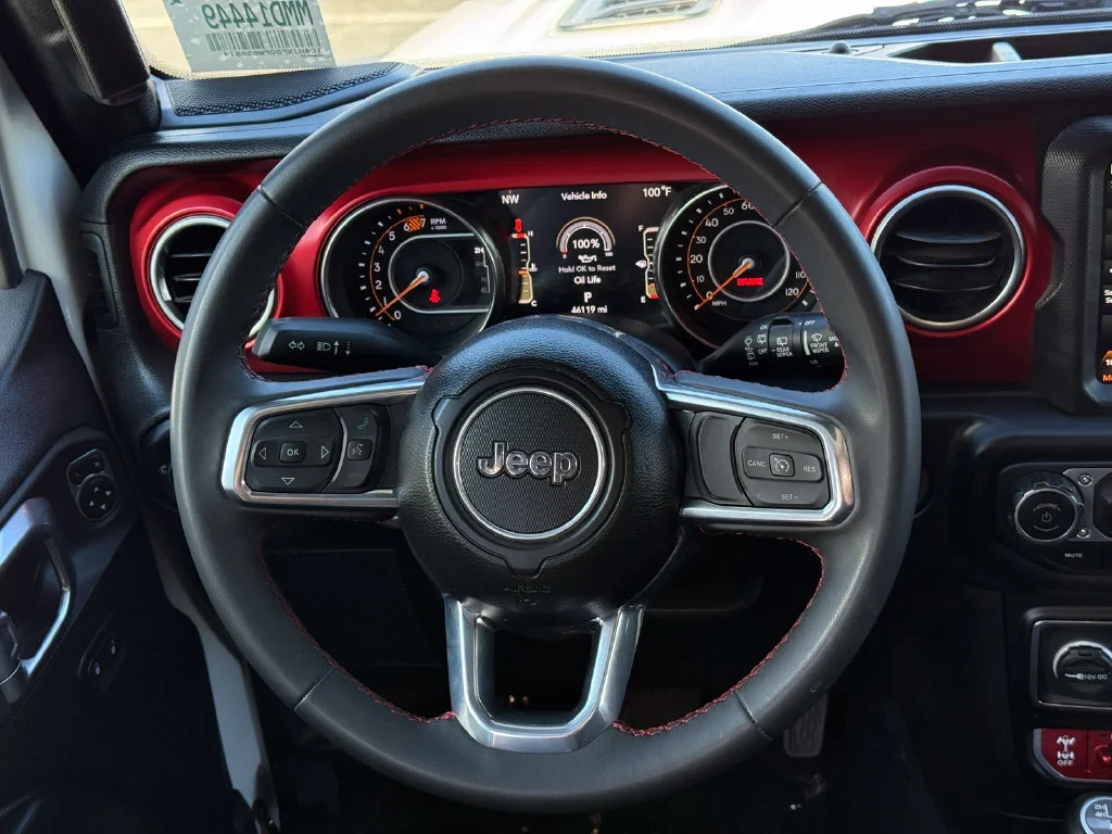 Used 2023  Jeep Rubicon image 21