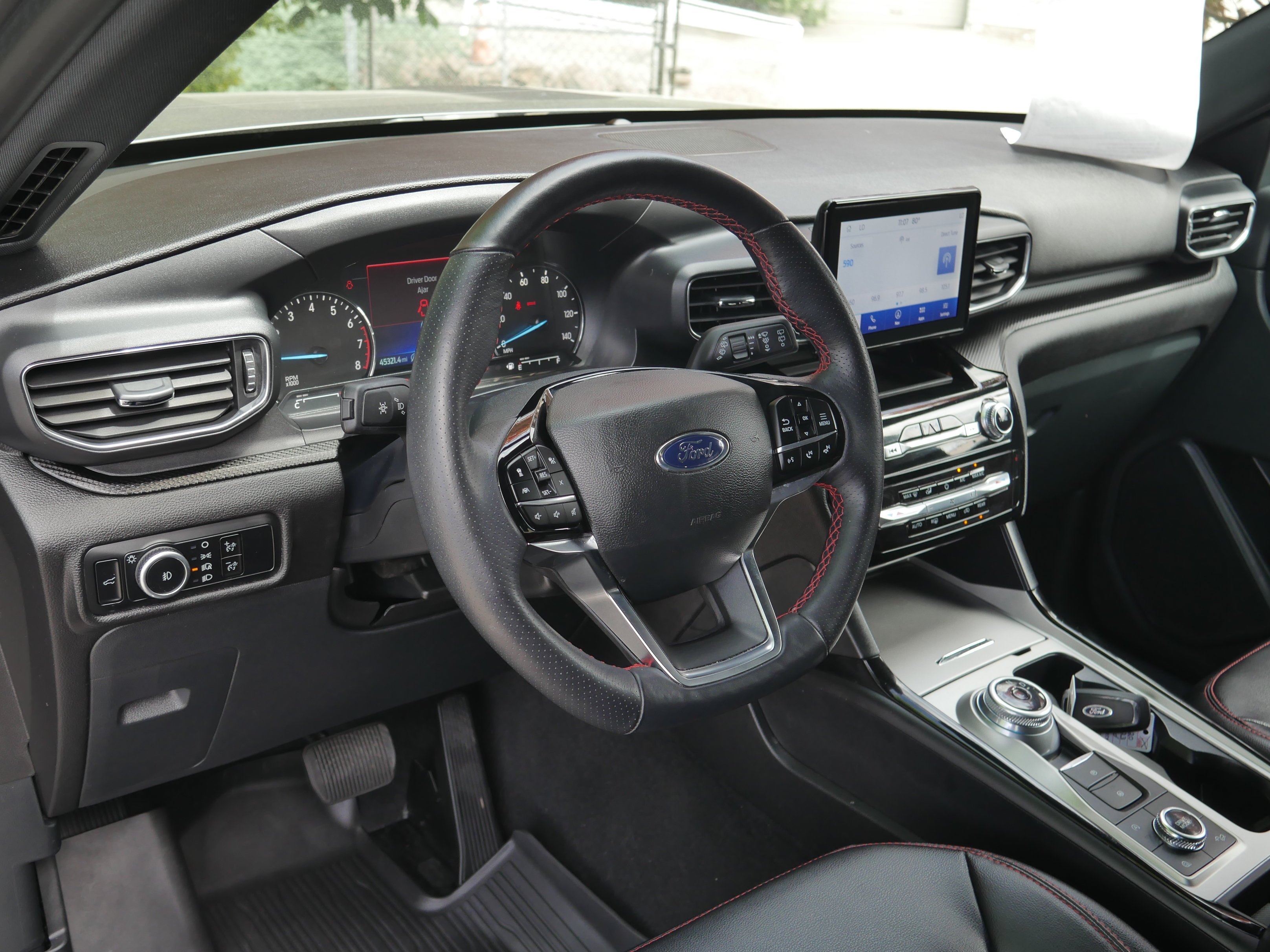 Certified Used 2023 Gray Ford ST-Line image 4
