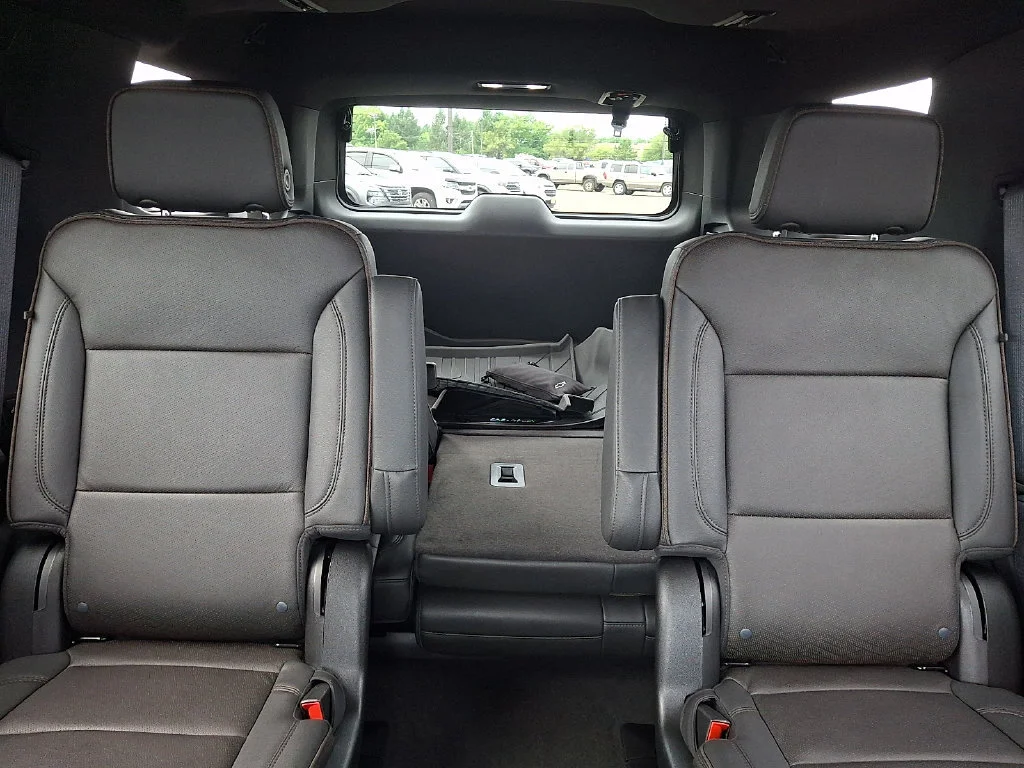 Used 2024 Black Chevrolet High Country image 20