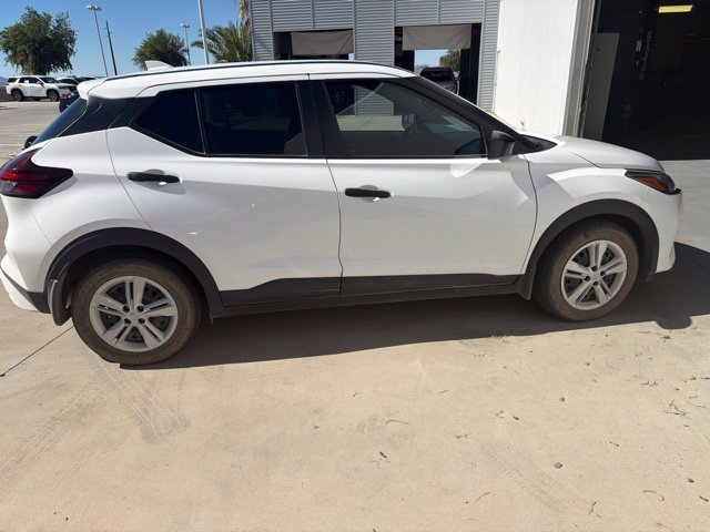 Certified Used 2025 White Nissan S image 3