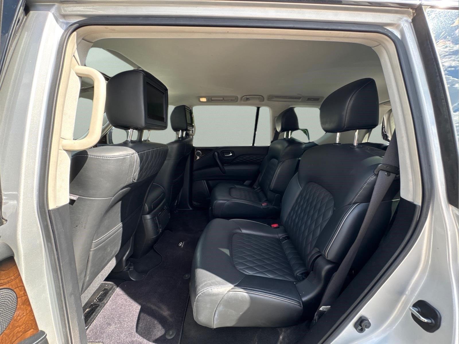 Used 2019  INFINITI  image 13