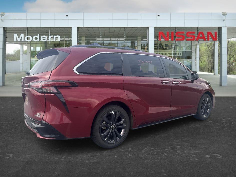 Used 2022 Ruby Flare Pearl Toyota XSE image 5