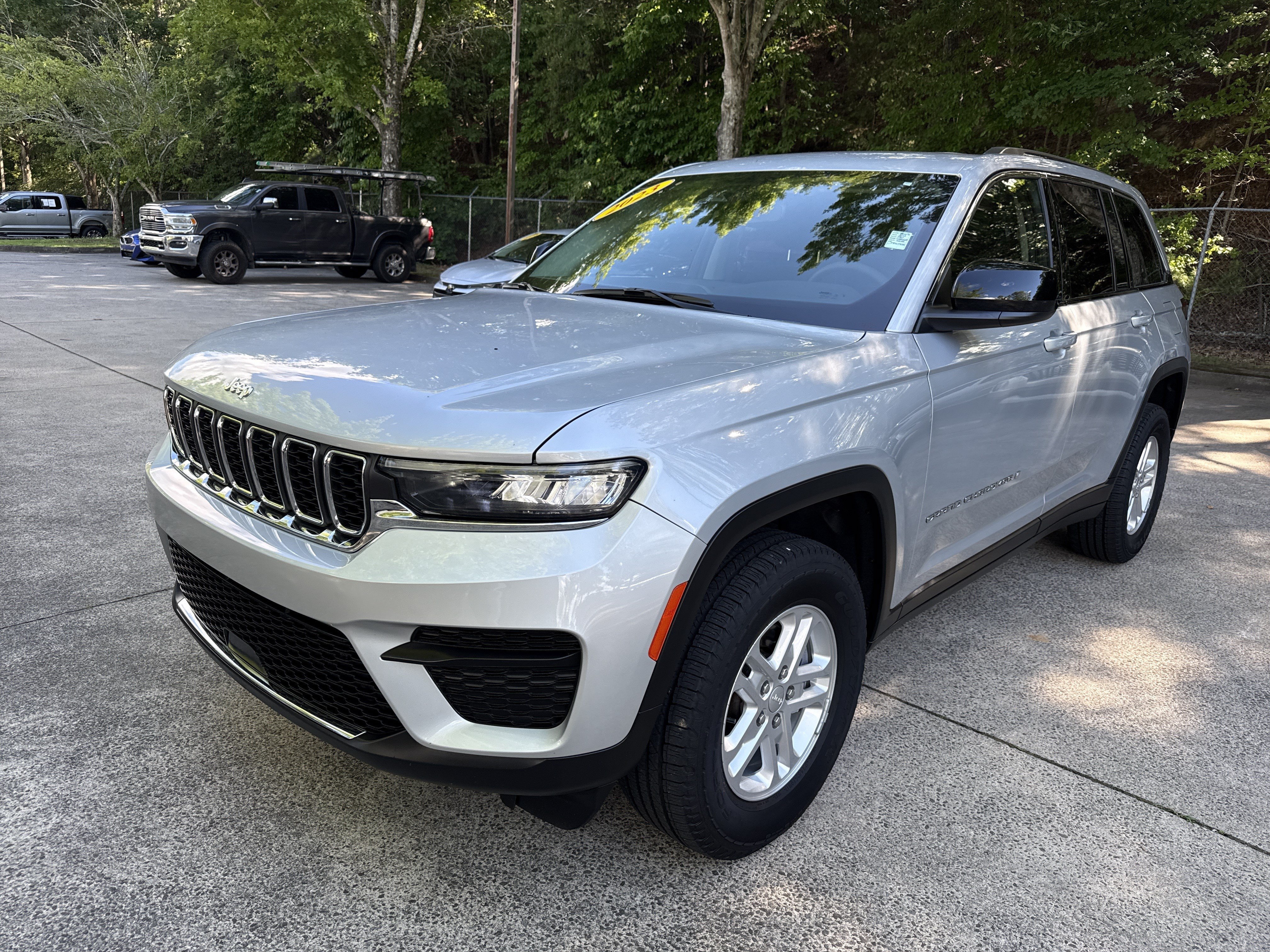 Certified Used 2023 Silver Zynith Jeep Laredo image 3