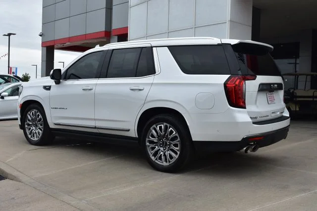 Used 2023 White GMC Denali Ultimate image 7