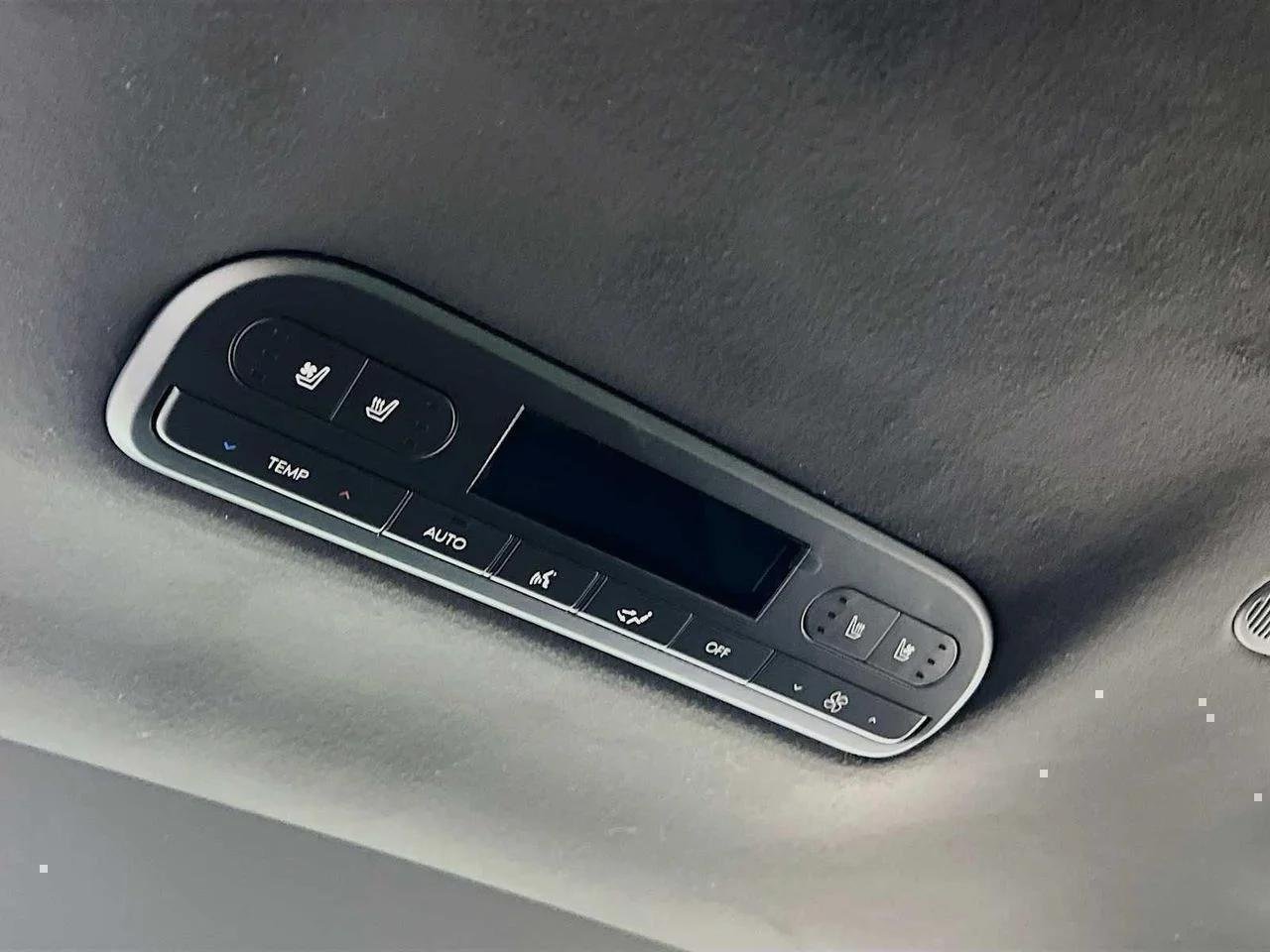 2026 Hyundai Palisade Calligraphy in Silver at Nucar — photo 16