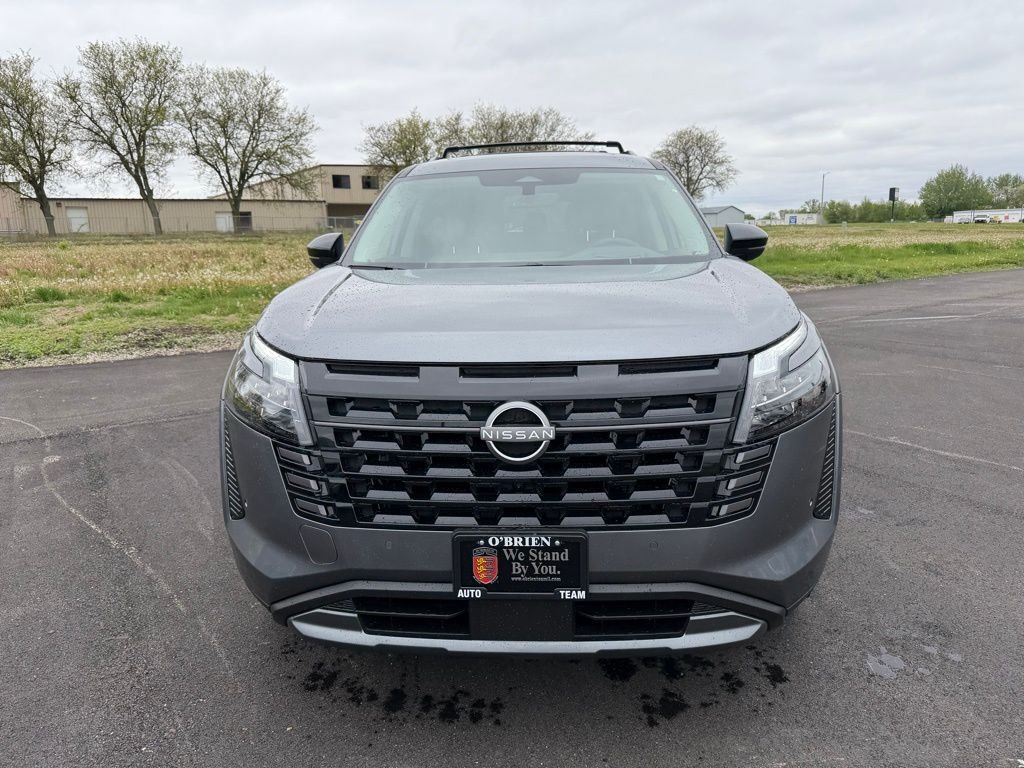 New 2026 Gun Metallic Nissan Platinum image 2