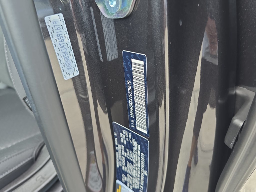 Certified Used 2026  Kia LX image 34