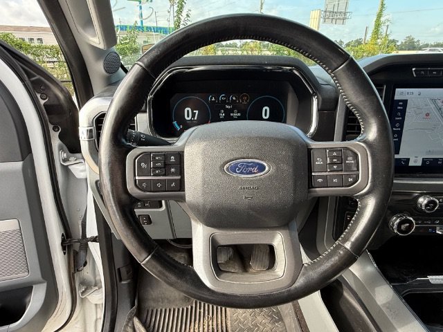 Used 2022 White Ford LARIAT image 21