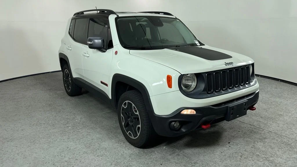 2016 Jeep Renegade Trailhawk 4WD photo