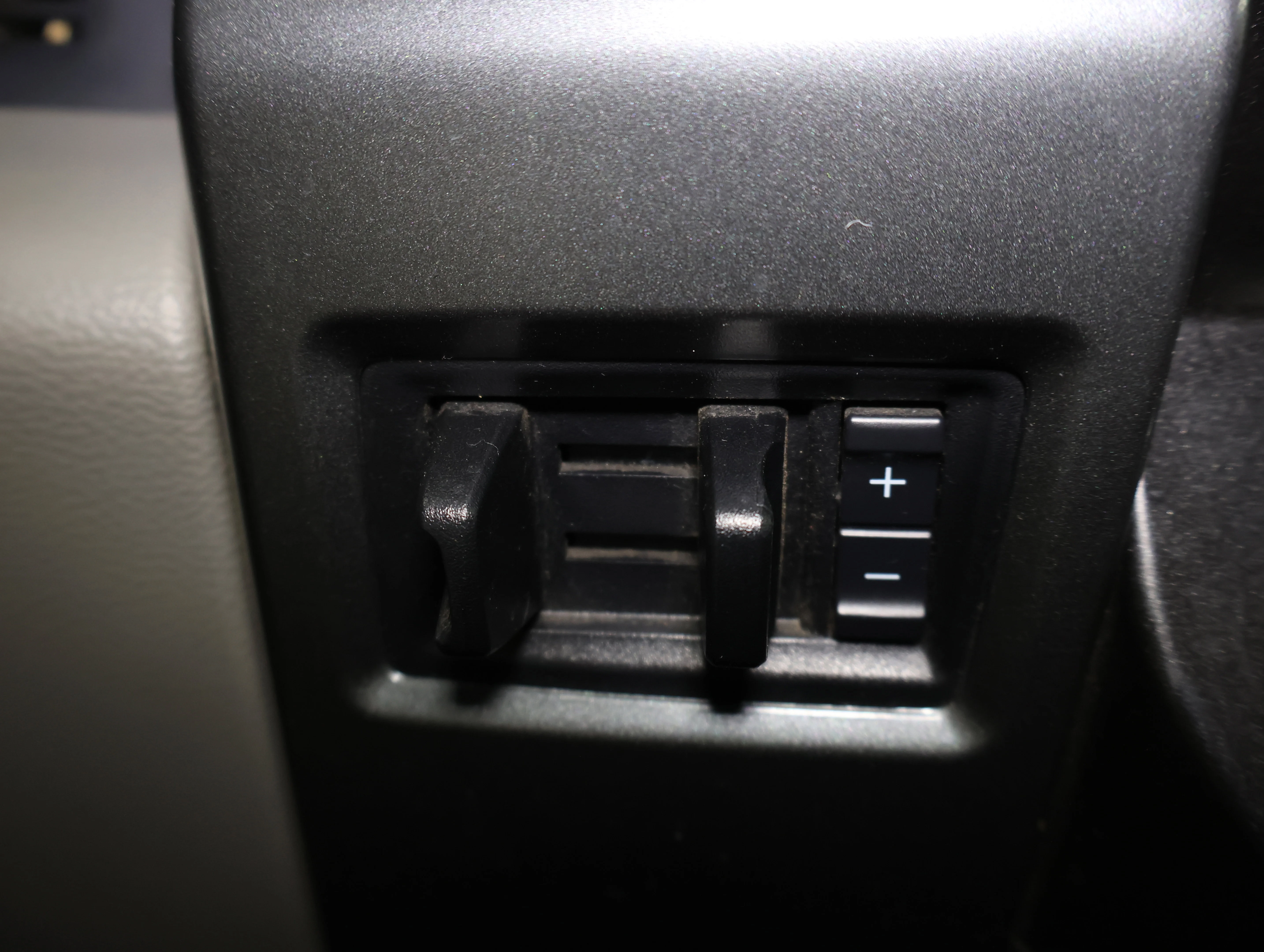 Used 2022 Oxford White Ford XLT image 44