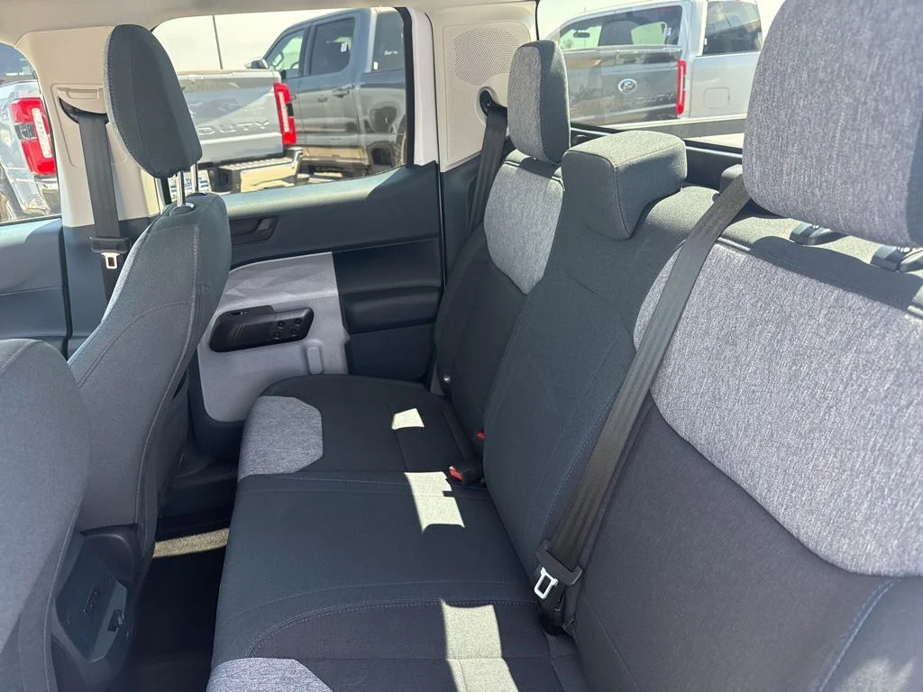 Used 2026 Oxford White Ford XLT image 11