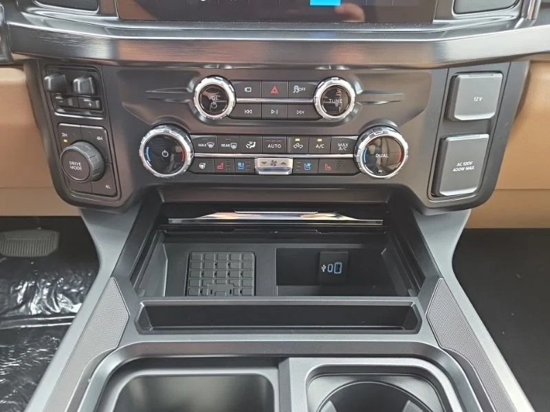 New 2026 Gray Ford Lariat image 41
