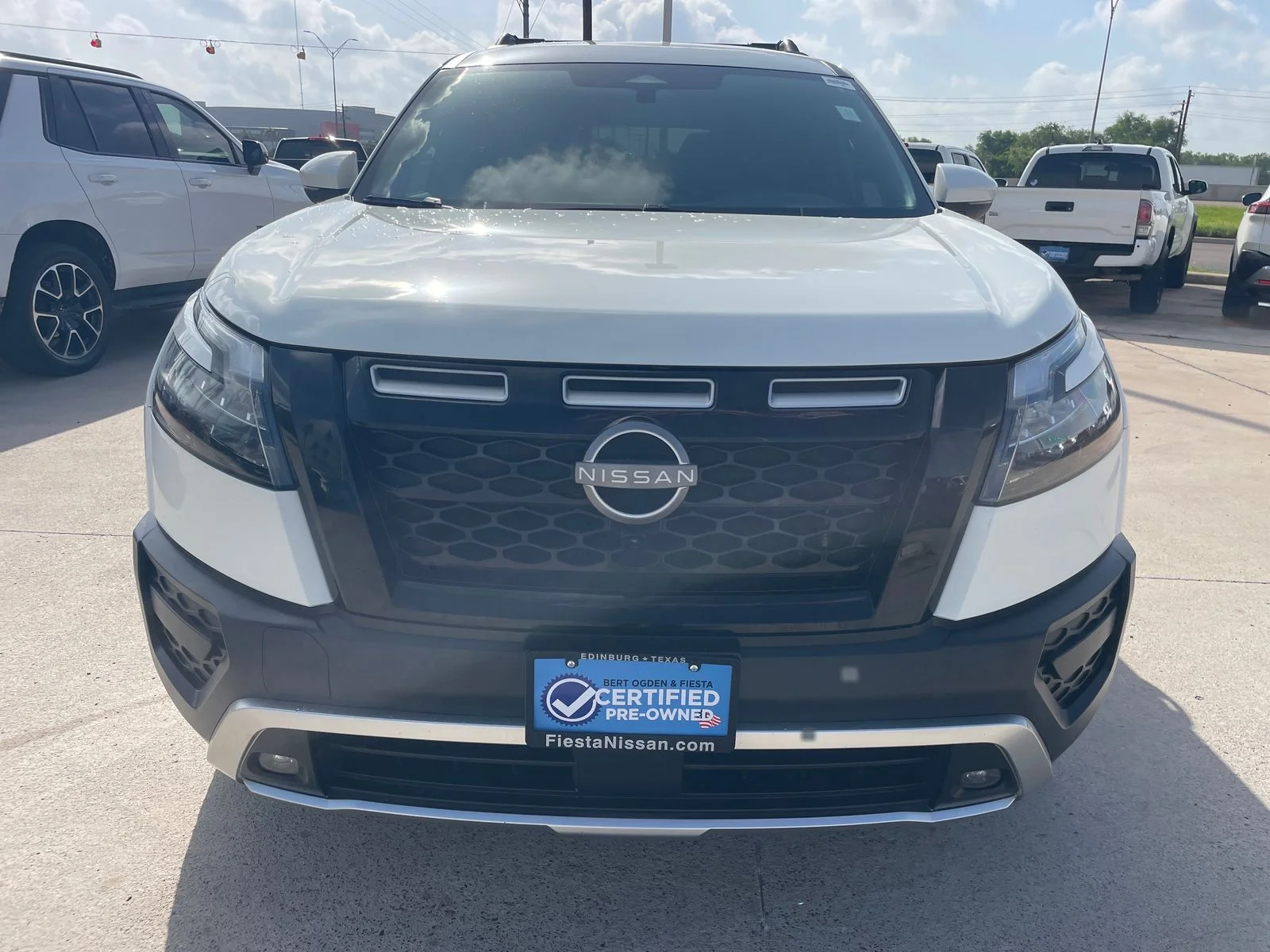 Used 2024 White Nissan Rock Creek image 8