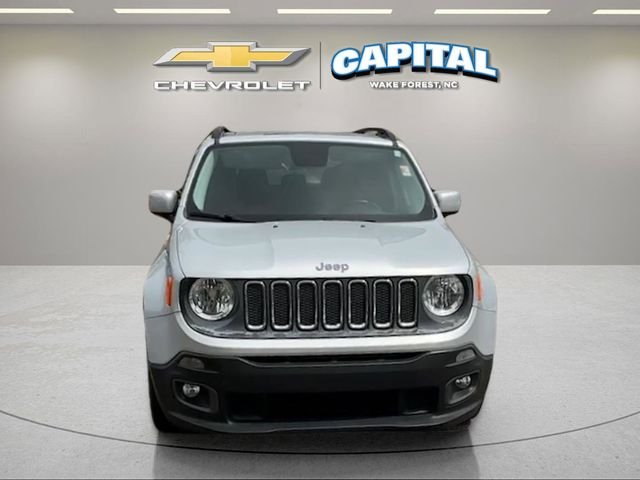 Used 2015 Silver Jeep Latitude image 8