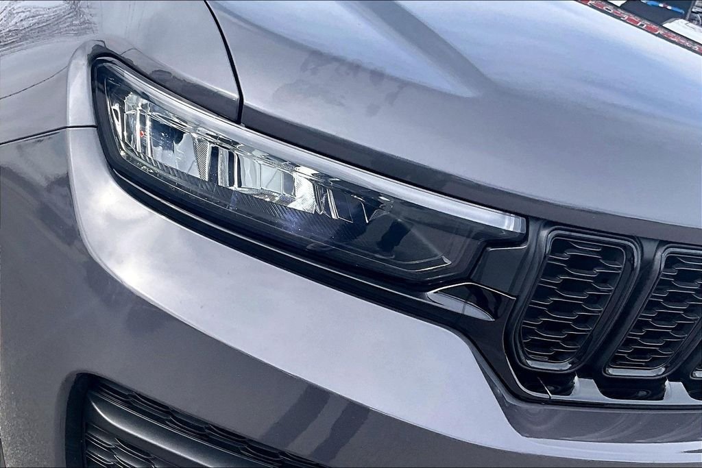 2023 Jeep Grand Cherokee Altitude - Photo 28