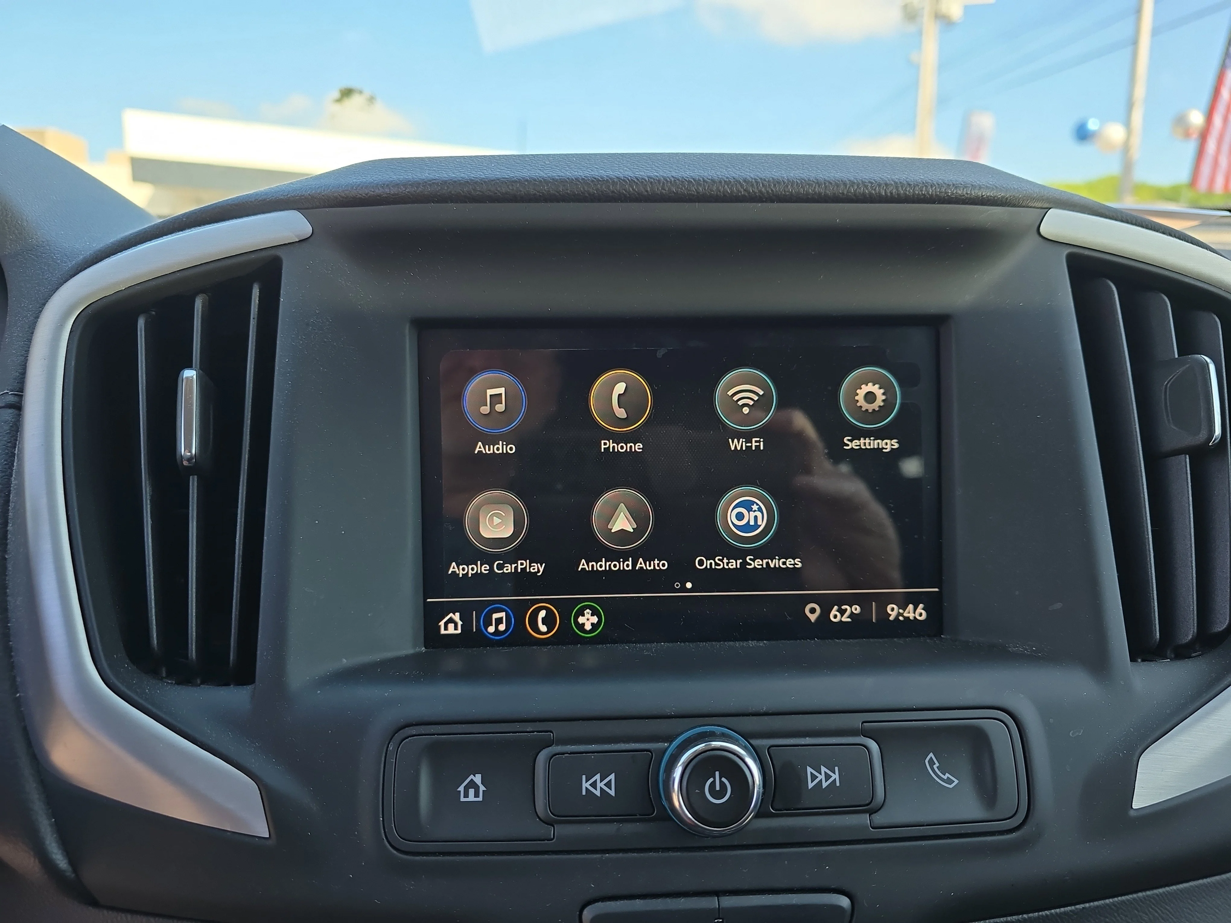 Used 2023 Sterling Metallic GMC SLE image 31