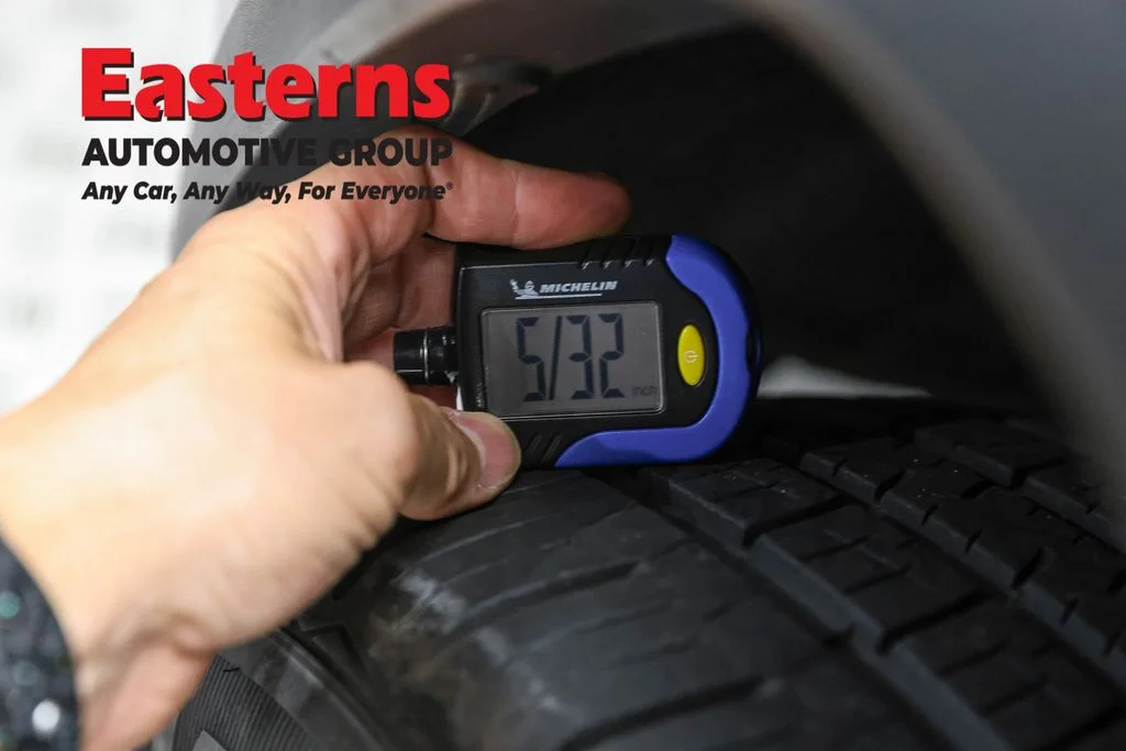 Used 2021 Black Jeep Laredo E image 28